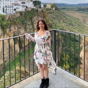 Meet your Posher, Marnie